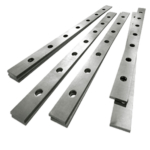 PLANCHUELA PERFORADA 1 X 3/16" (CUAD 3/8)  6MT